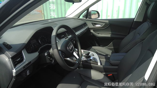平行进口车18款奥迪Q7加规版 手写板/全景现车63.8万购