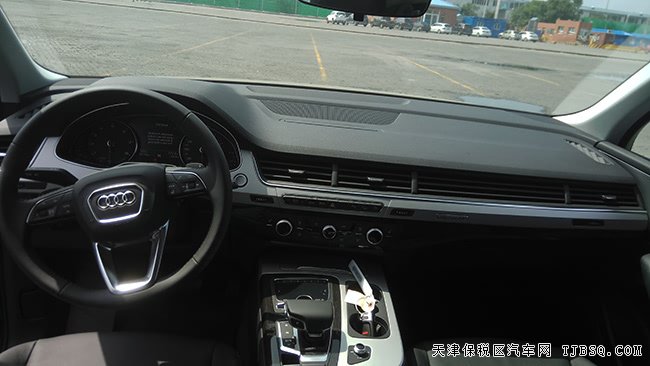 2018款奥迪Q7加规版七座SUV 全景天窗/手写板现车63.3万