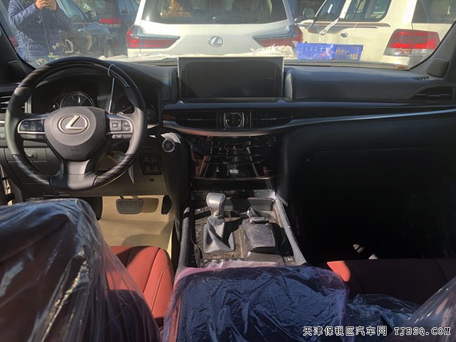 2018款雷克萨斯LX570中东版 雷测/21轮/金属漆现车156万