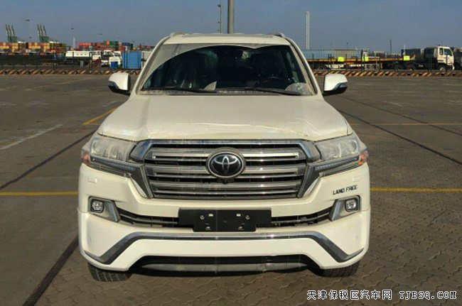 18款丰田酷路泽5700中东版 12气囊/天窗/20轮现车111万