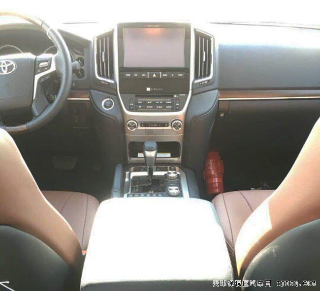 18款丰田酷路泽5700中东版 12气囊/天窗/20轮现车111万