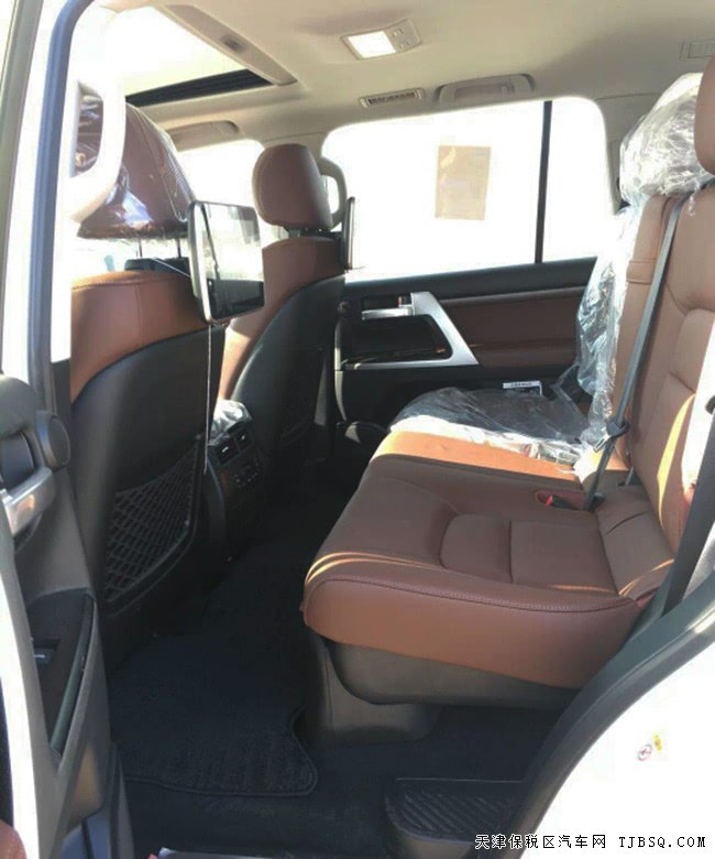 18款丰田酷路泽5700中东版 12气囊/天窗/20轮现车111万