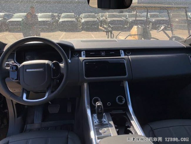 2019款路虎揽胜运动汽油版 全景天窗/驾驶辅助现车87万