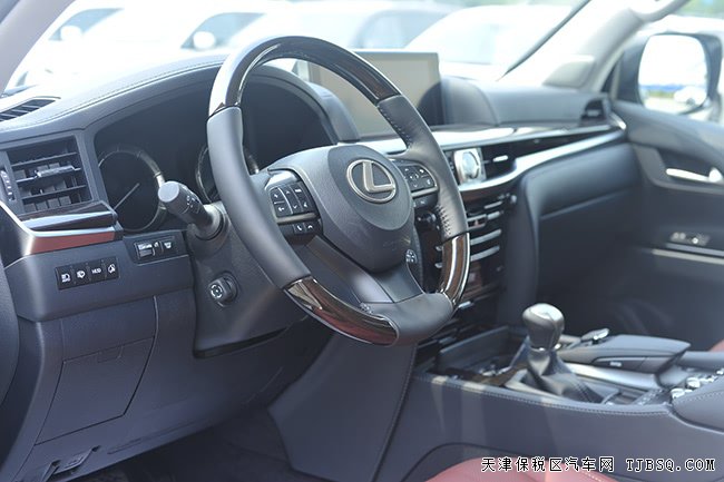 2018款雷克萨斯LX570加规版 21轮/天窗/雷测现车151万购