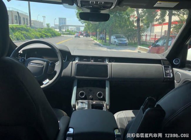 2018款路虎揽胜皇家一号加长版 3.0T现车极致热卖