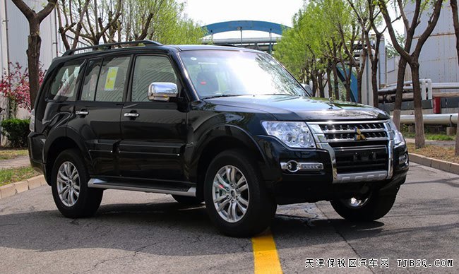 2018款三菱帕杰罗V97中东版 18轮/后挂/7座真皮现车37万