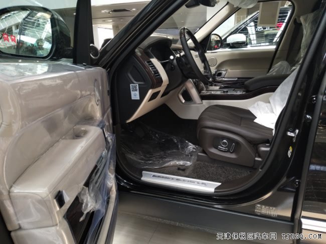 17款路虎揽胜3.0T柴油Vogue版 2代/20轮/全景现车114万