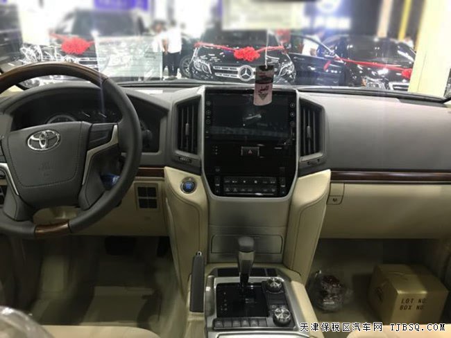 18款丰田酷路泽4000中东版 天窗/小杠/18轮现车68.5万