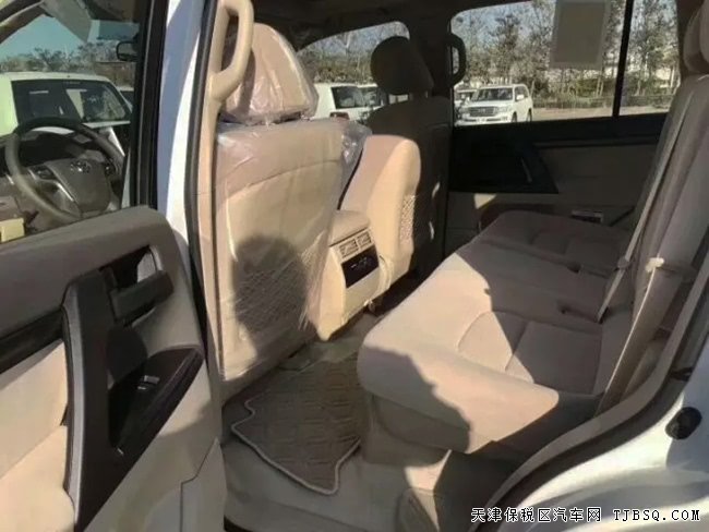 2019款丰田酷路泽4000中东版 全新升级SUV优惠预订