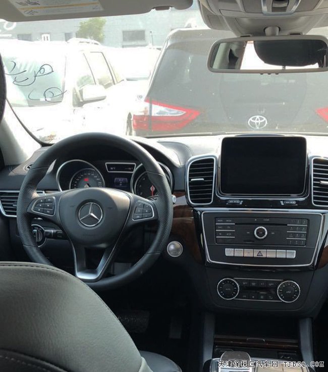 2018款奔驰GLE550E美规版混动 全景/20轮/P02包现车80万