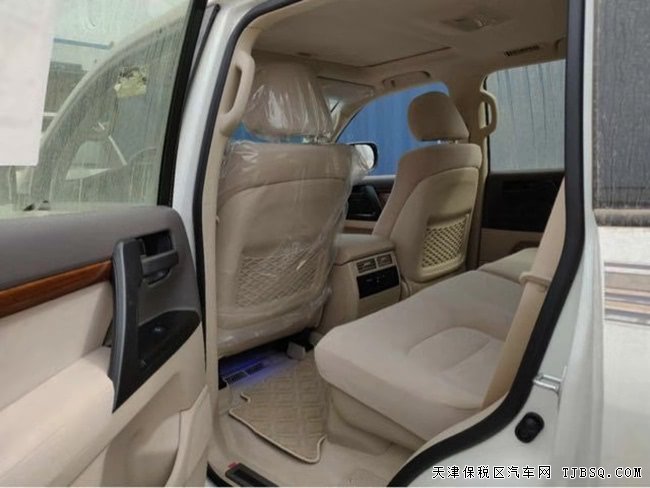 18款丰田酷路泽4600中东版 七座/18轮/天窗现车82.5万
