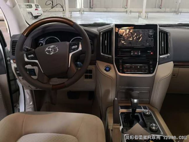 2018款丰田酷路泽5700中东版 陆地巡洋舰魅力呈现