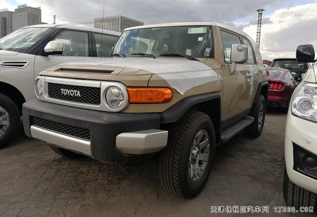 18款丰田FJ酷路泽4.0L中东版 气泵/双油/差速锁现车48万