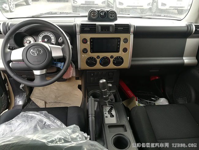 18款丰田FJ酷路泽4.0L中东版 气泵/双油/差速锁现车48万