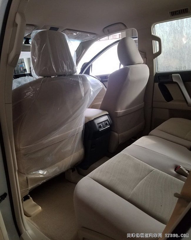 2019款丰田霸道3.0T柴油版 七座/底挂/17轮现车56万钜惠