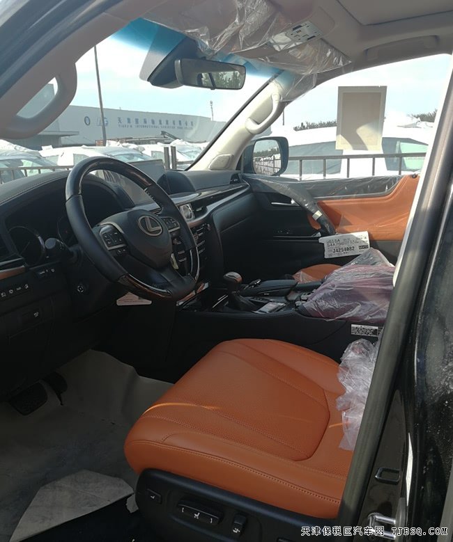 2018款雷克萨斯LX570中东版 21轮/金属漆/雷测现车161万