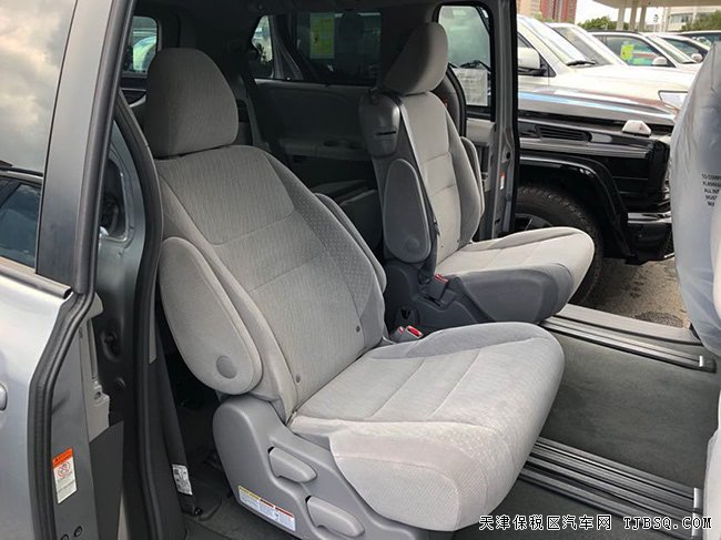 2018款丰田塞纳3.5L两驱版 雷测/17轮/电动门现车50.5万