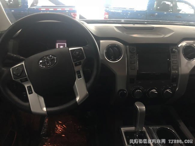 2018款丰田坦途5.7L加规版皮卡 平行进口尽享经典