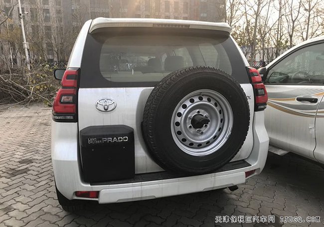 2018款丰田霸道2700中东版 天窗/大灯清洗/7座现车45万