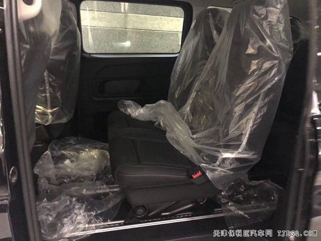 19款奔驰V250中东版 双电动门/七座真皮/18轮现车55.5万