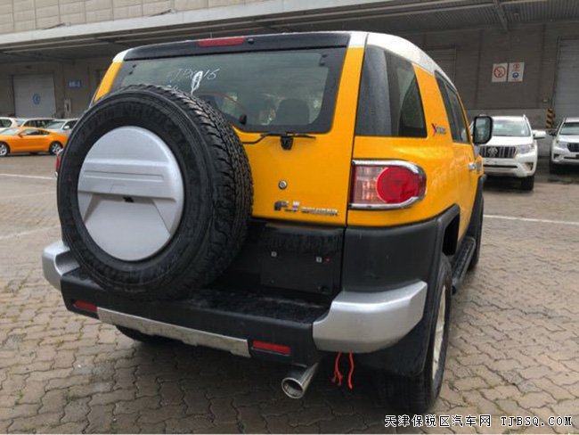 2018款丰田FJ酷路泽中东版 17轮/双油/差速锁现车47.5万