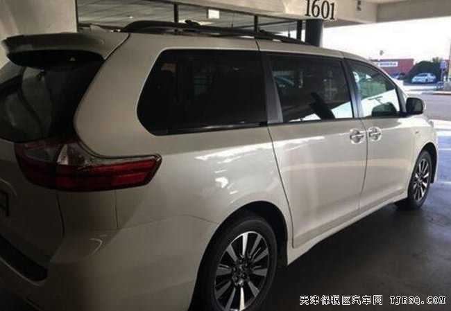 2018款丰田塞纳3.5L四驱顶配版 现车极致畅销
