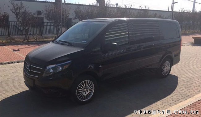 2018款奔驰METRIS加规版 17轮/电动门/金属漆现车39.5万