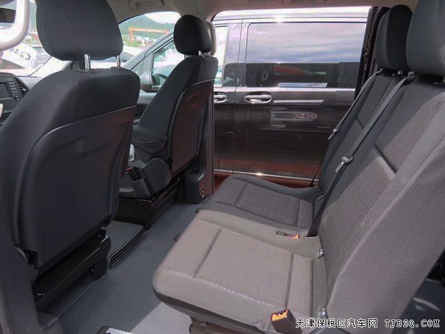 2018款奔驰METRIS加规版 17轮/电动门/金属漆现车39.5万