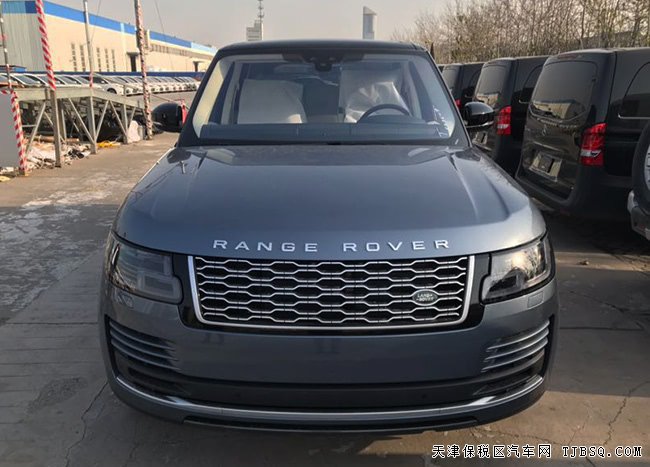 2019款路虎揽胜3.0T行政版 二代/22轮/黑撞顶现车134万