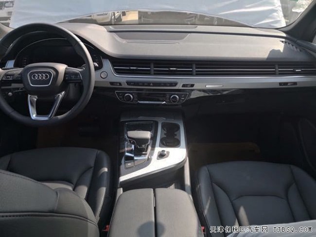 18款奥迪Q7加规版 全景天窗/驾驶辅助包/20轮现车71.5万
