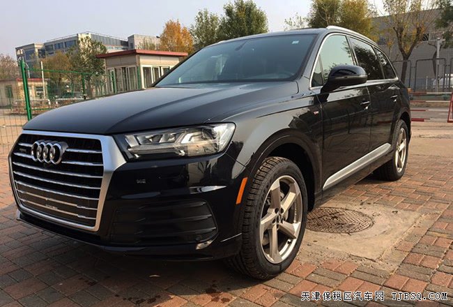 2018款奥迪Q7加规版 全景/动态驾驶包/Sline包现车75万