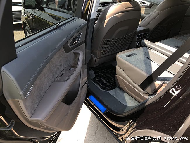 2018款奥迪Q7加规版 全景/动态驾驶包/Sline包现车75万