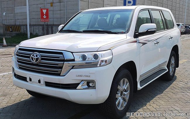2018款丰田酷路泽4600中东版 天窗/18轮/航踏现车86.7万