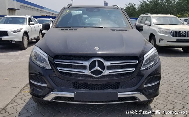 2018款奔驰GLE400中东版 全景天窗/19轮/小牛皮现车74万