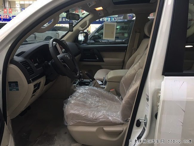 2019款丰田酷路泽4000中东版 18轮/天窗/吸顶现车68.5万