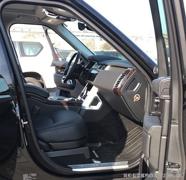 2018款路虎揽胜3.0T美规版 全景/20轮/视觉包现车126万