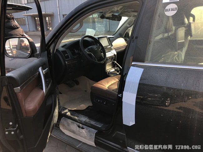 2019款丰田酷路泽5700中东版 12气囊/20轮/雷测现车127万