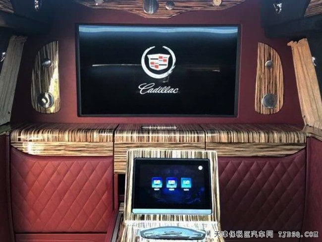 18款凯迪拉克总统一号美规版 22轮/天窗/小桌板现车232万
