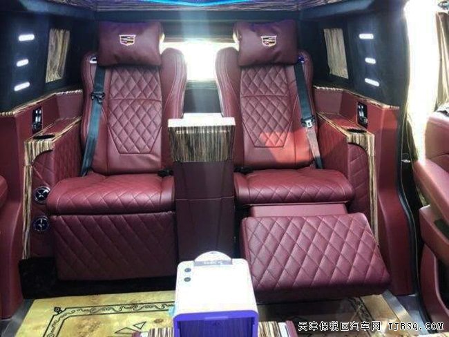 18款凯迪拉克总统一号美规版 22轮/天窗/小桌板现车232万