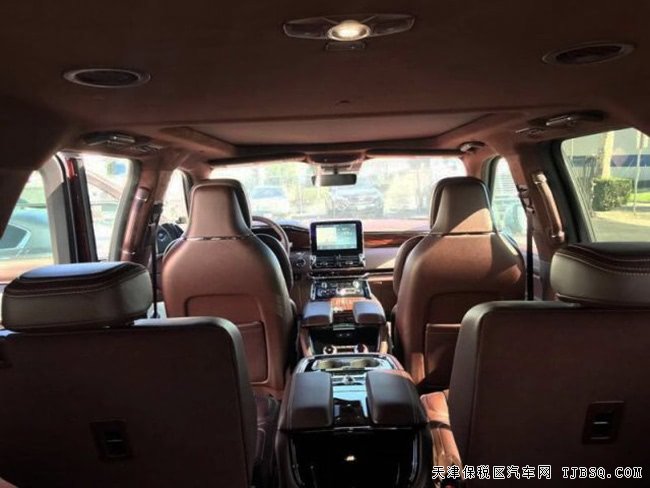 18款林肯领航员800A美规版 座椅包/雷测/22轮现车152万