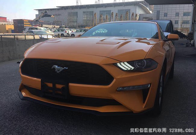 18款福特野马2.3T加规版 17轮/独立后悬挂/倒影现车29万