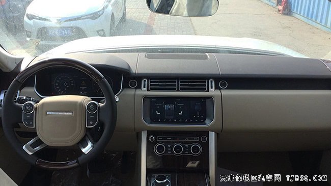 17款路虎揽胜3.0T柴油Vogue版 21轮/全景/二代现车108万
