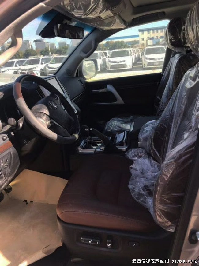 2019款丰田酷路泽5700中东版 陆巡5.7L现车酬宾