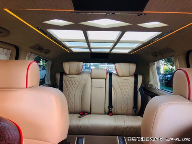 2018款奔驰麦特斯2.0T美规版 经典MPV现车尽享折扣