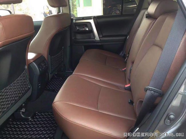 2018款丰田超霸LTD加规版 10气囊/20轮/七座现车55.5万