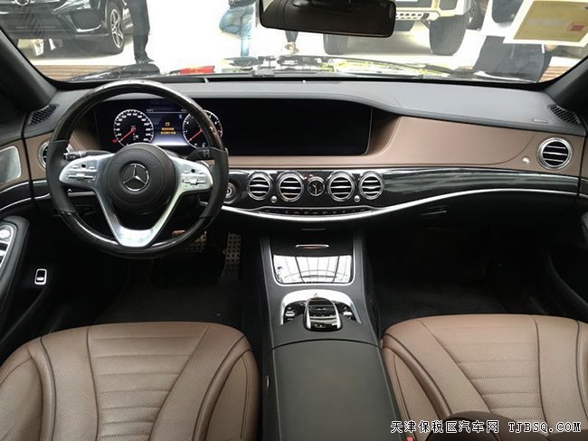 18款奔驰S560加规版 20轮/小桌板/智能驾驶包现车186万