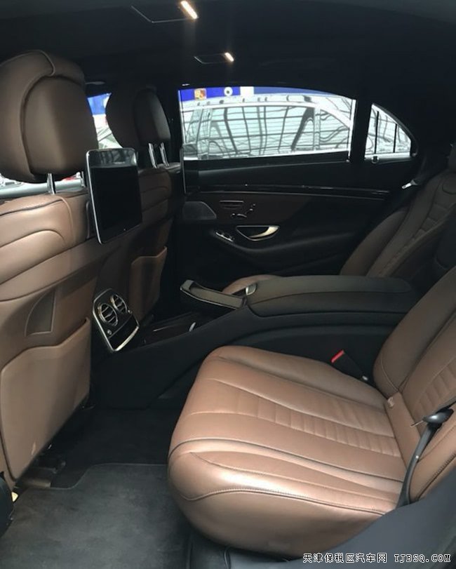 18款奔驰S560加规版 20轮/小桌板/智能驾驶包现车186万