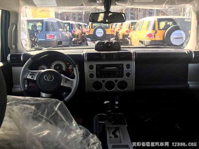 2019款丰田FJ酷路泽中东版 8气囊/JBL/双油箱现车52.5万