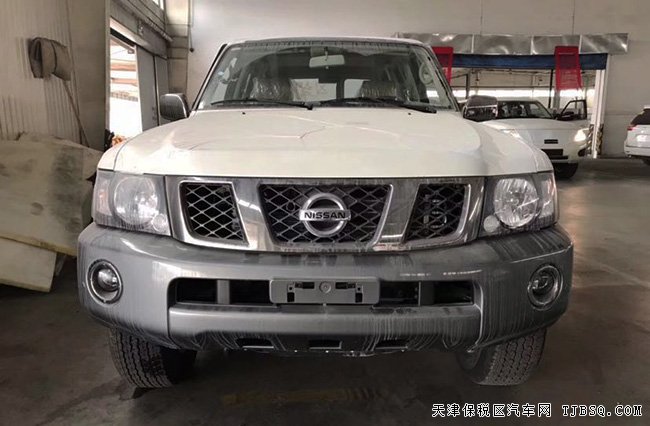 2018款日产途乐Y61中东版 中后差速锁/17轮/7座现车75万