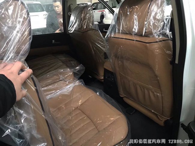 2018款日产途乐Y61中东版 中后差速锁/17轮/7座现车75万